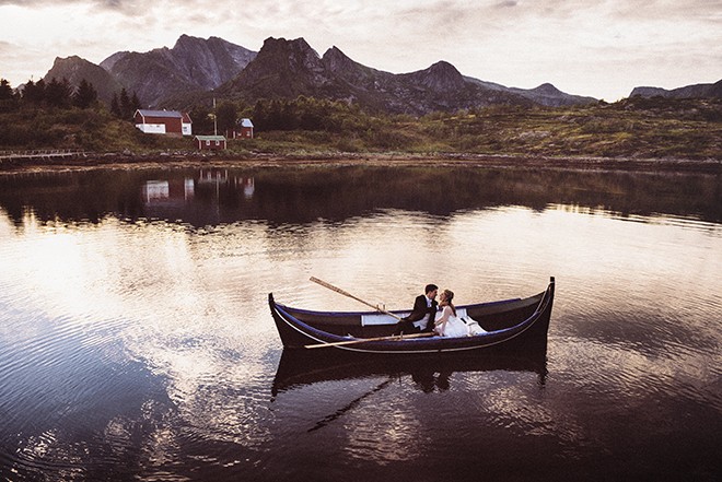 Brudeferd i vakre Lofoten.