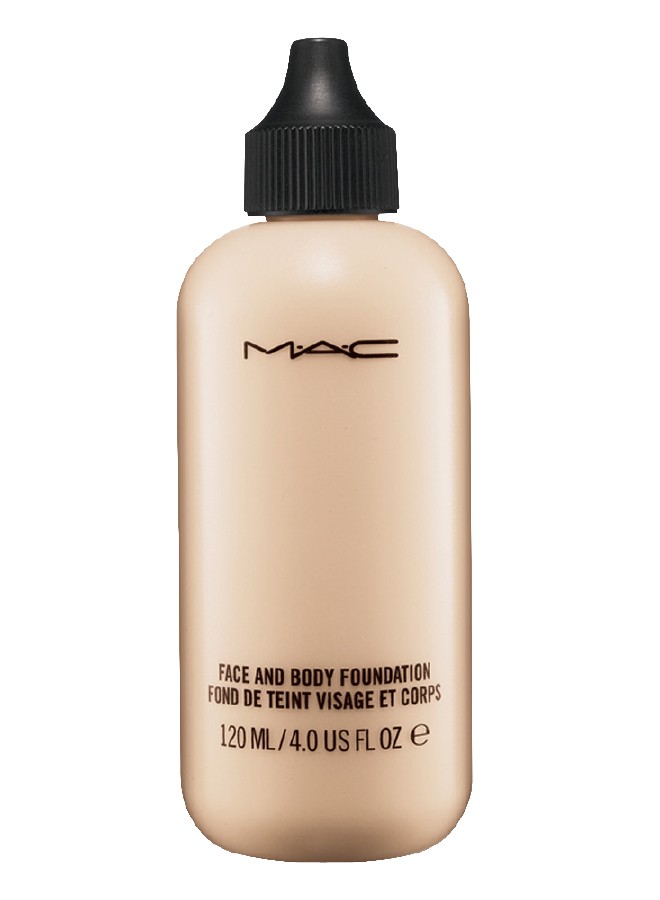 Naturlig look. Foundation, Face & Body fra Mac, kr 400.